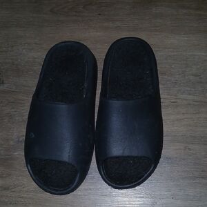 Black Women's Slippers